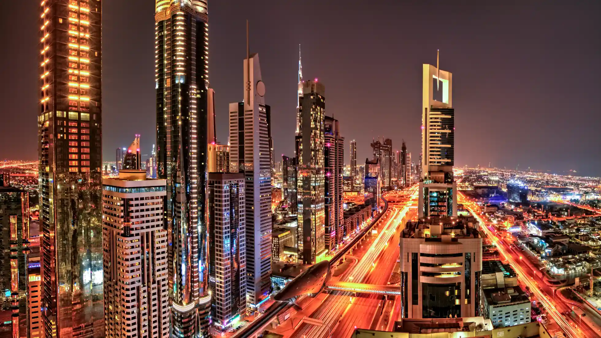 Advantages of moving to Dubai from Australia - Smart Zones® UAE