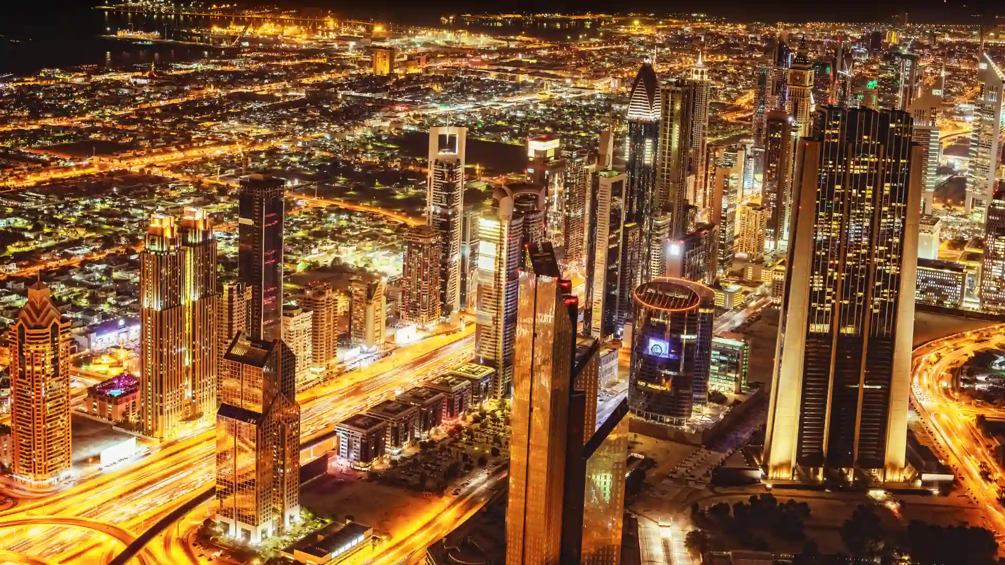 Benefits of Establishing Business in Dubai for Canadian Entrepreneurs - Smart Zones UAE