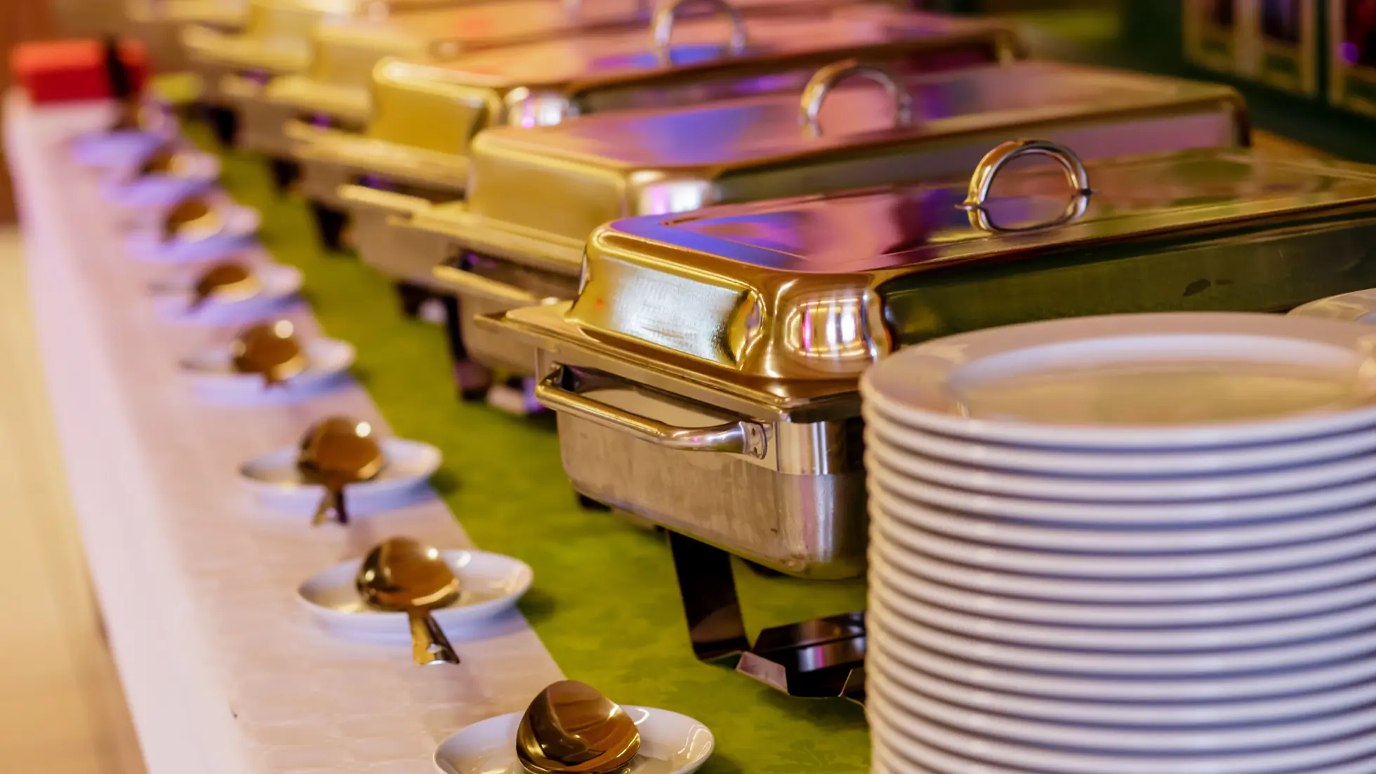 Advantages of Establishing a Catering Business in Dubai - Smart Zones UAE
