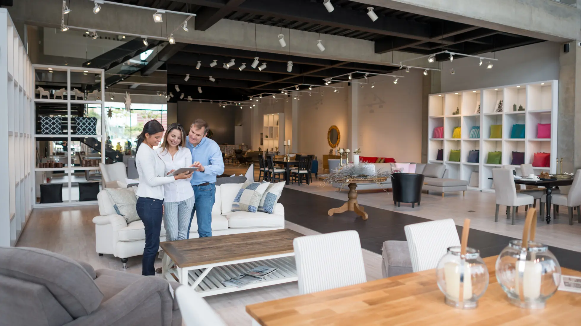 Advantages of Establishing a Furniture Trading Business in Dubai - Smart Zones UAE