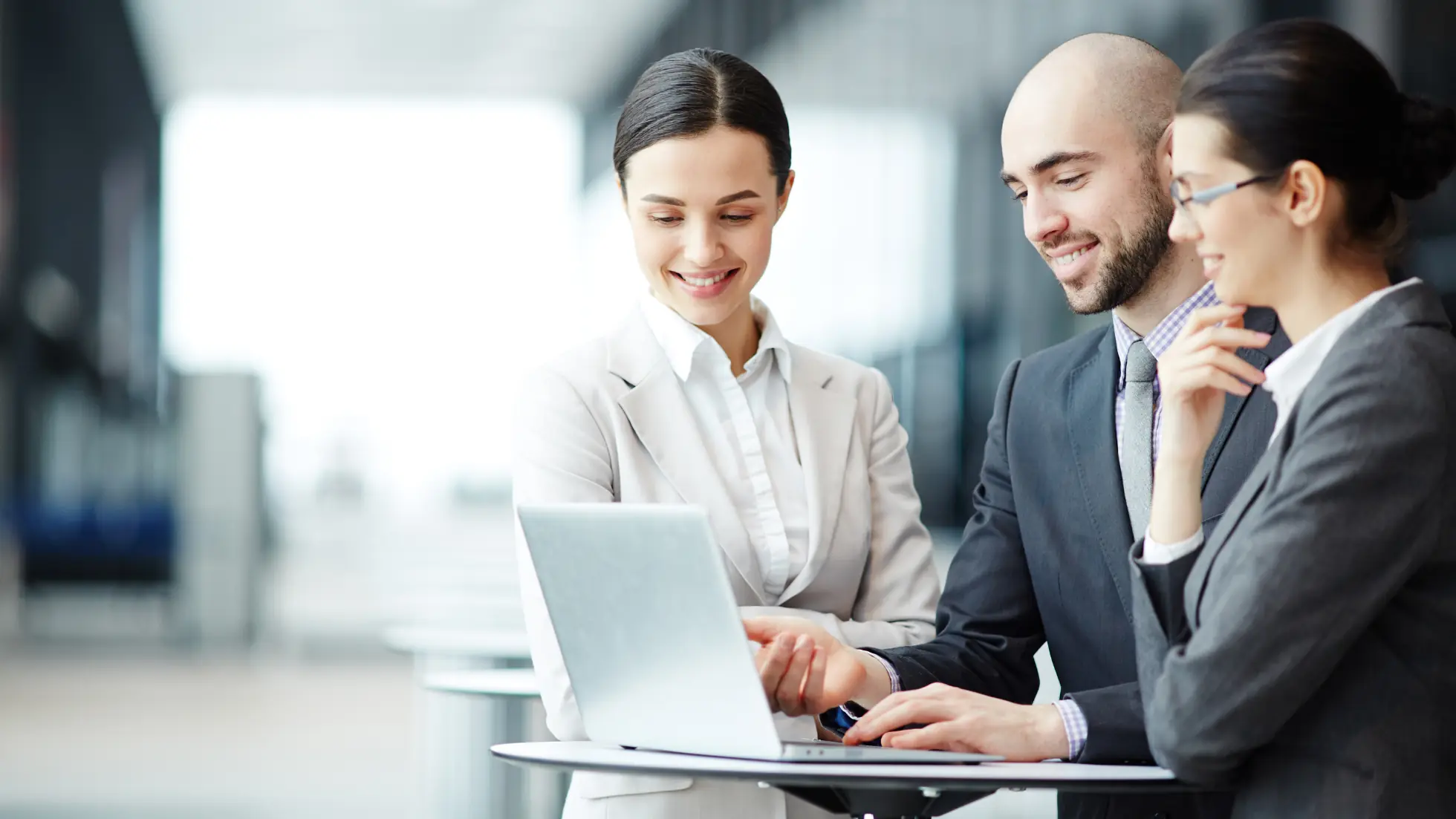 Advantages of Establishing an Insurance Broker Business in Dubai - Smart Zones UAE