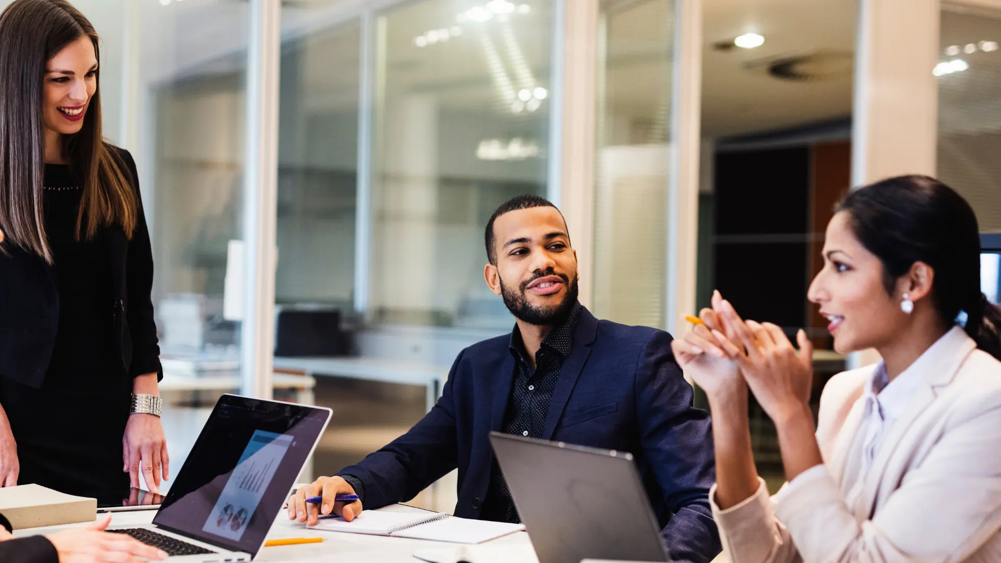 Advantages of Establishing a Representative Office in Dubai - Smart Zones UAE