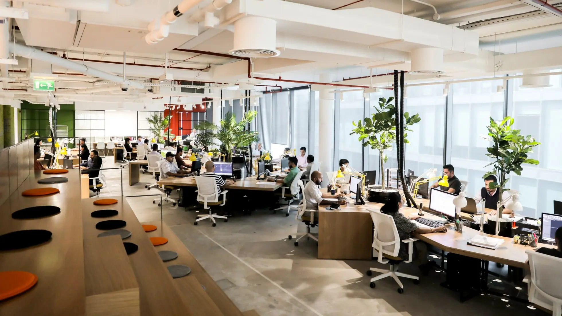 Advantages of Establishing a Company in Dubai - Smart Zones UAE