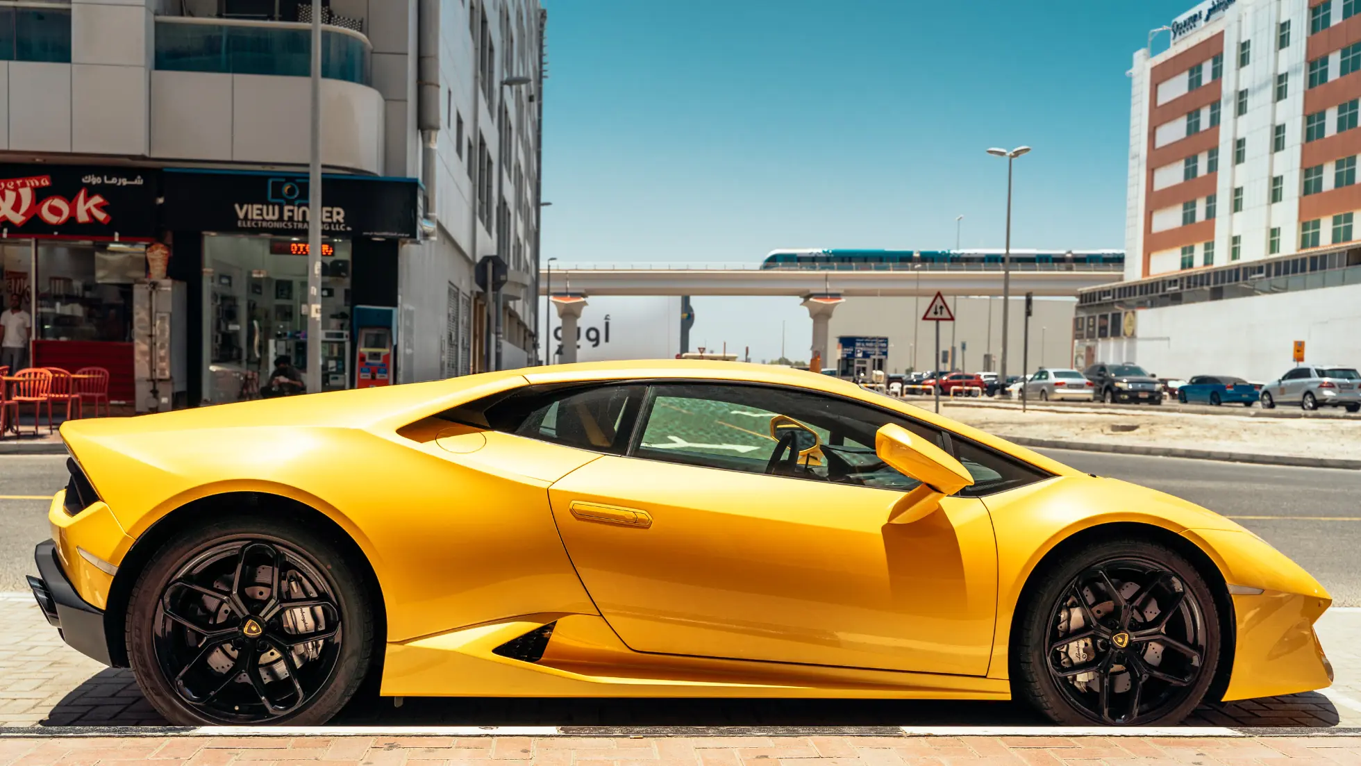 Advantages of Establishing a Car Rental Company in Dubai - Smart Zones UAE