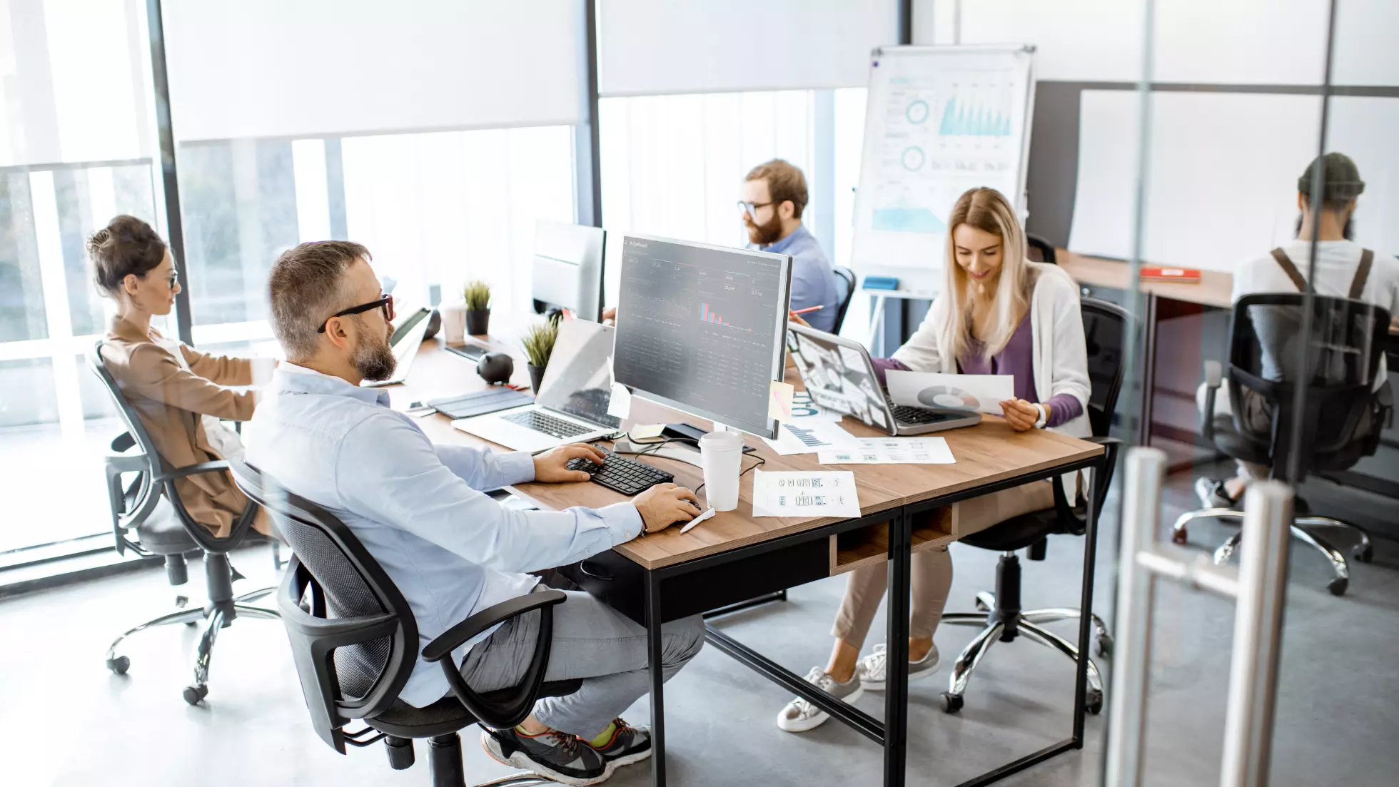 Advantages of Flexi Desk in Dubai, UAE - Smart Zones UAE