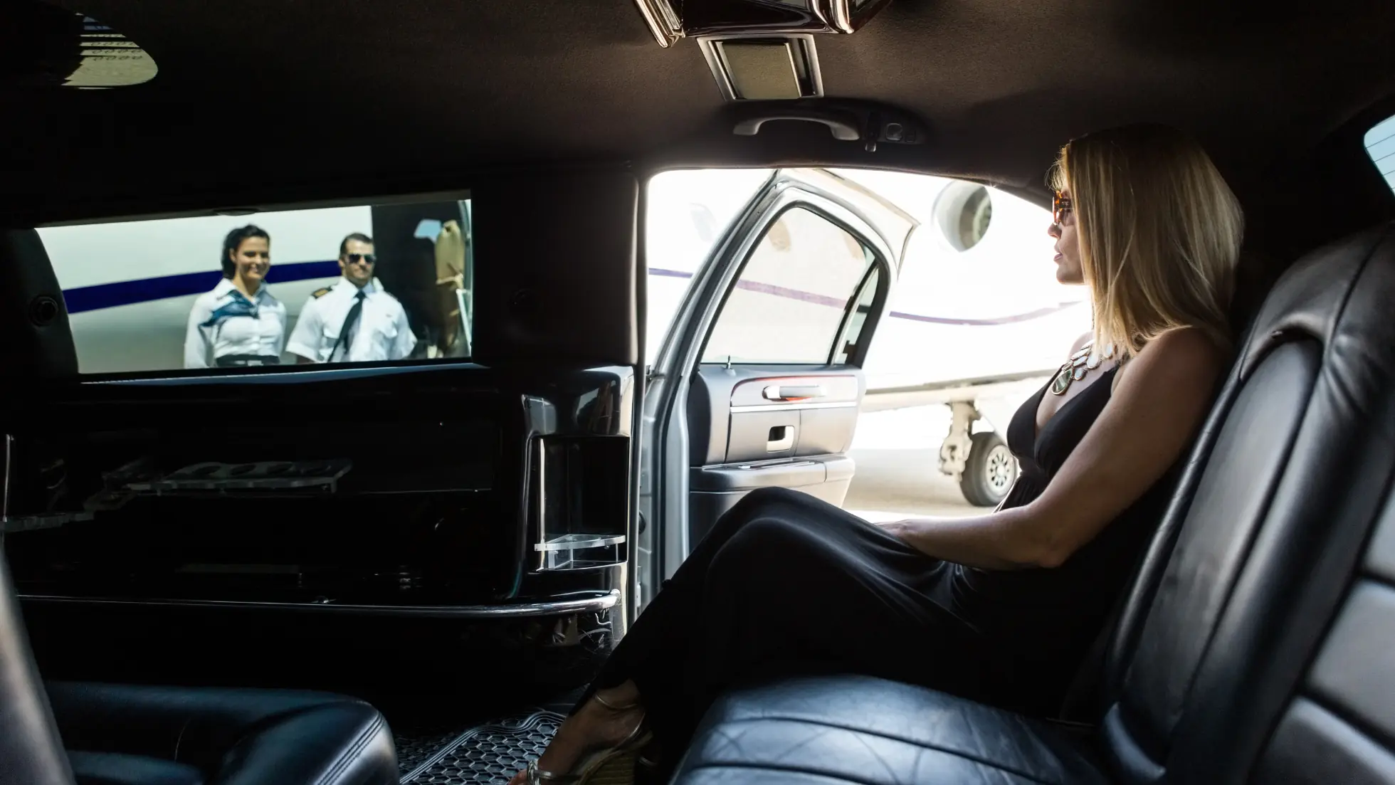 Advantages of Establishing a Limousine business in Dubai - Smart Zones UAE