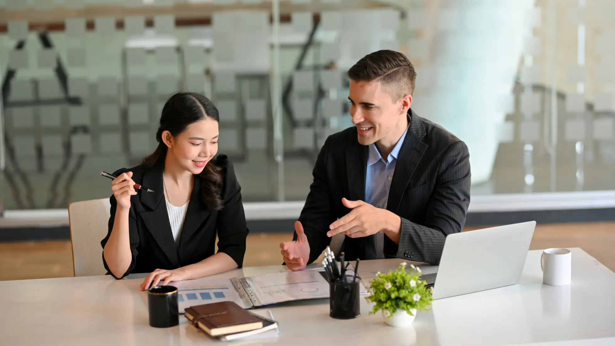 Start your Insurance Business in Dubai, UAE - Smart Zones UAE