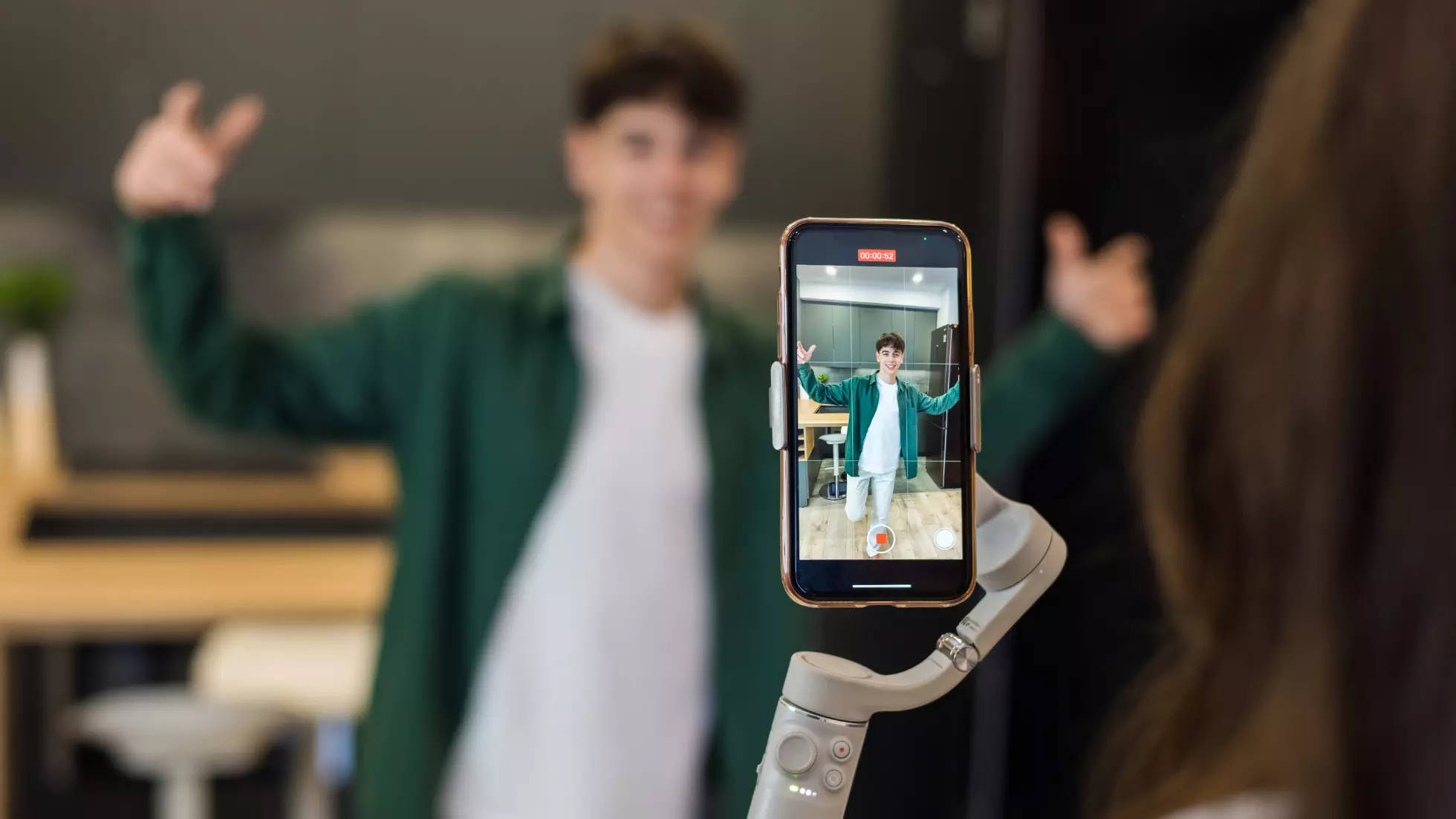 Start your Influencer License in Dubai, UAE - Smart Zones UAE
