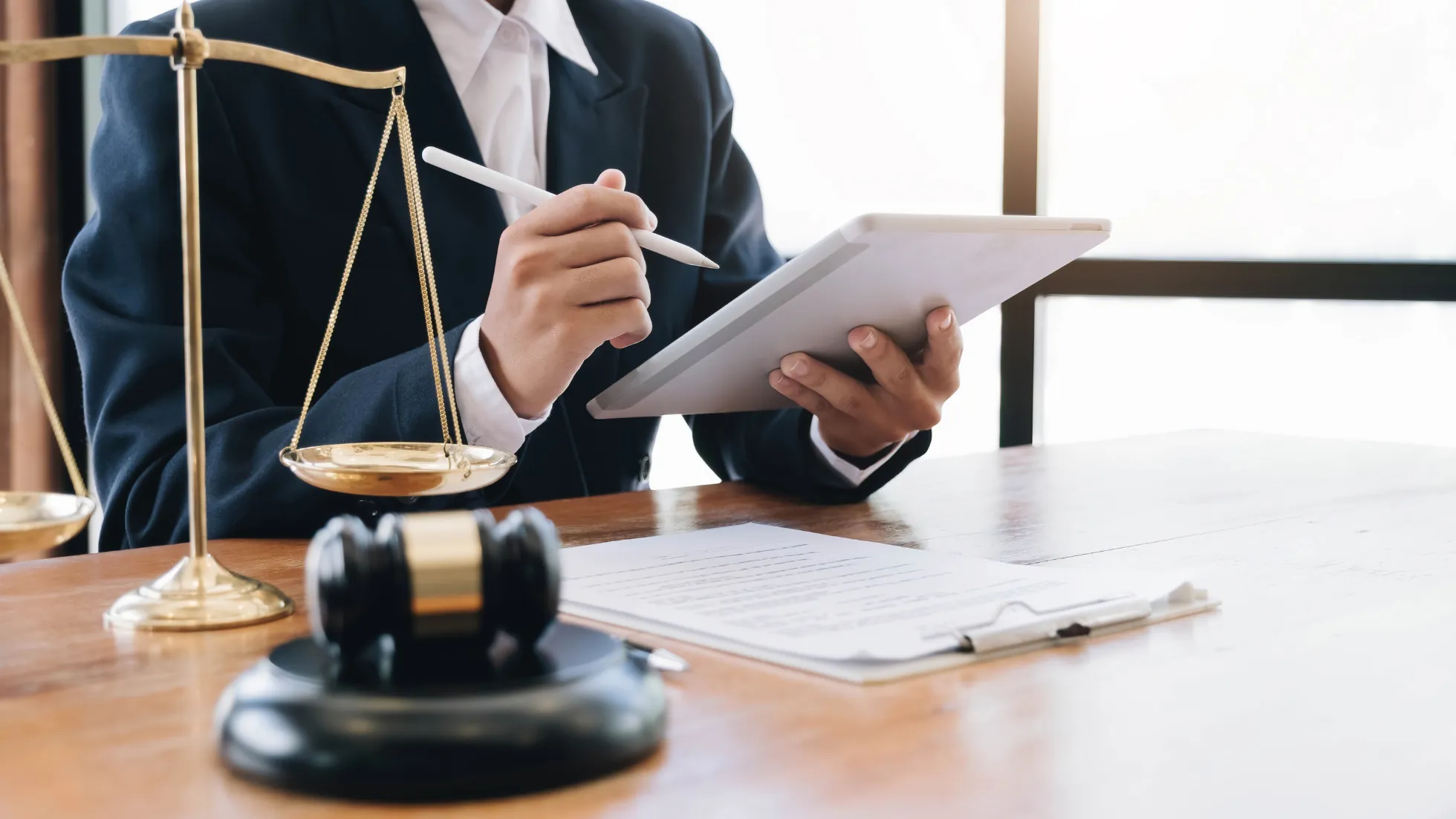 Start your Legal Consultancy Firm in Dubai, UAE - Smart Zones UAE