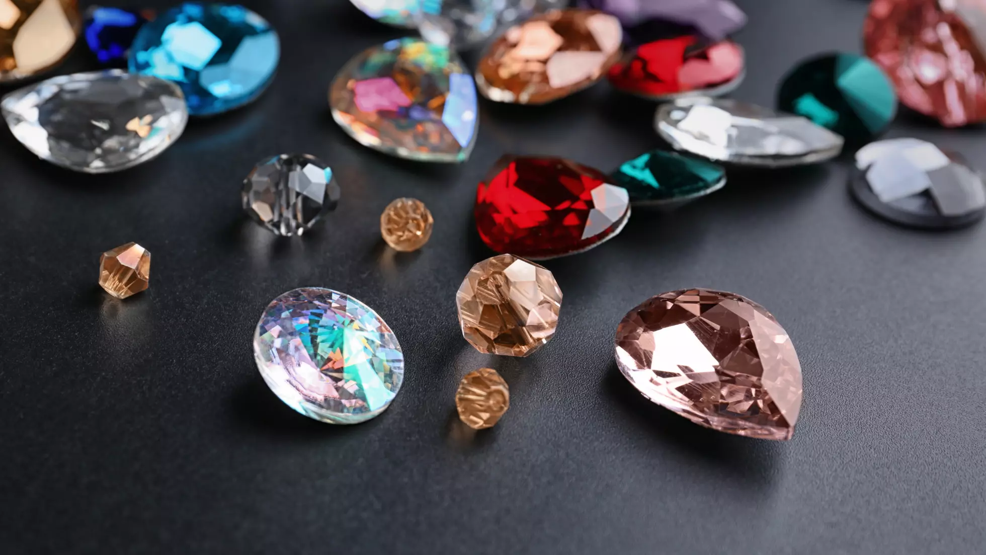 Start your Gemstones And Minerals Trading Business in Dubai, UAE - Smart Zones UAE