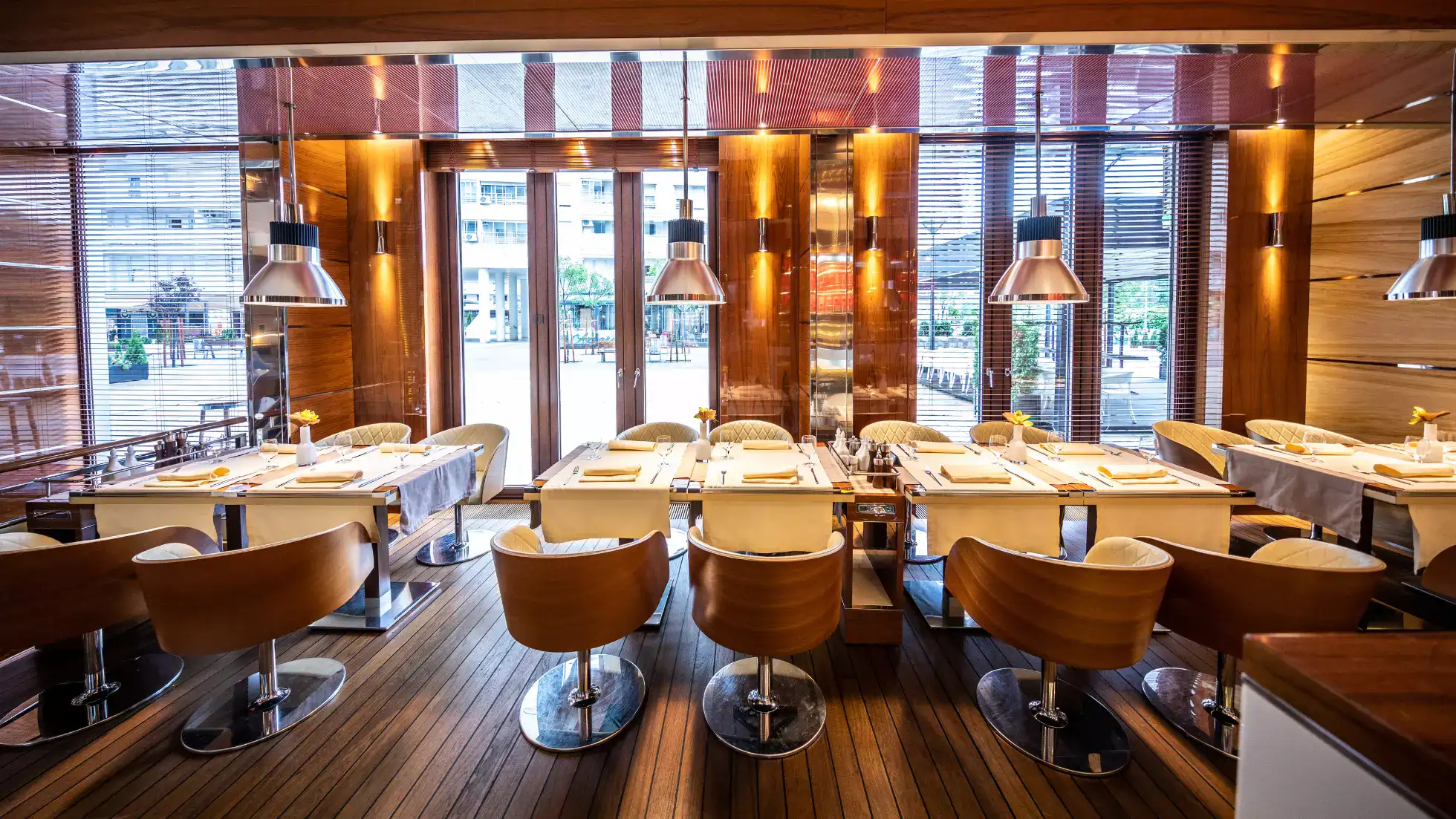 Starting a Restaurant Business in Dubai, UAE - Smart Zones UAE
