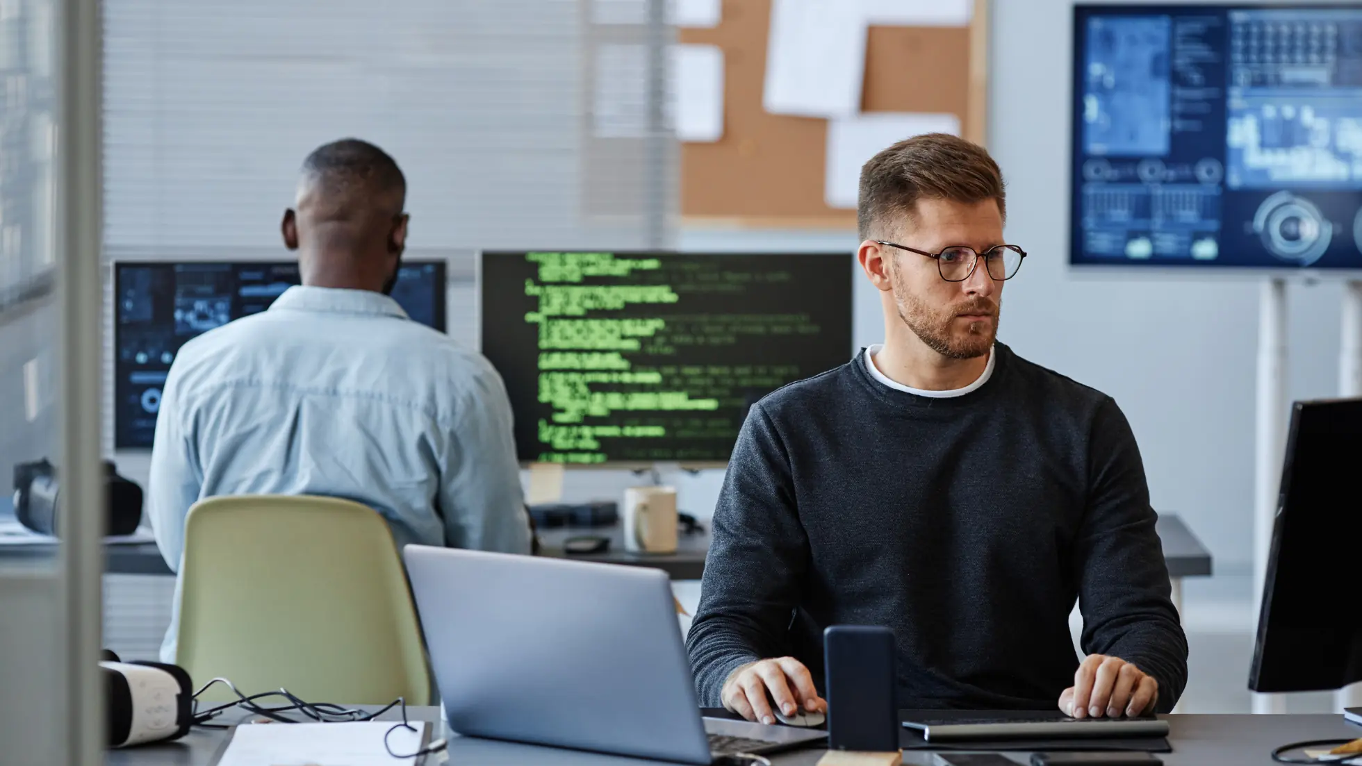 Start your Software Business in Dubai, UAE - Smart Zones UAE
