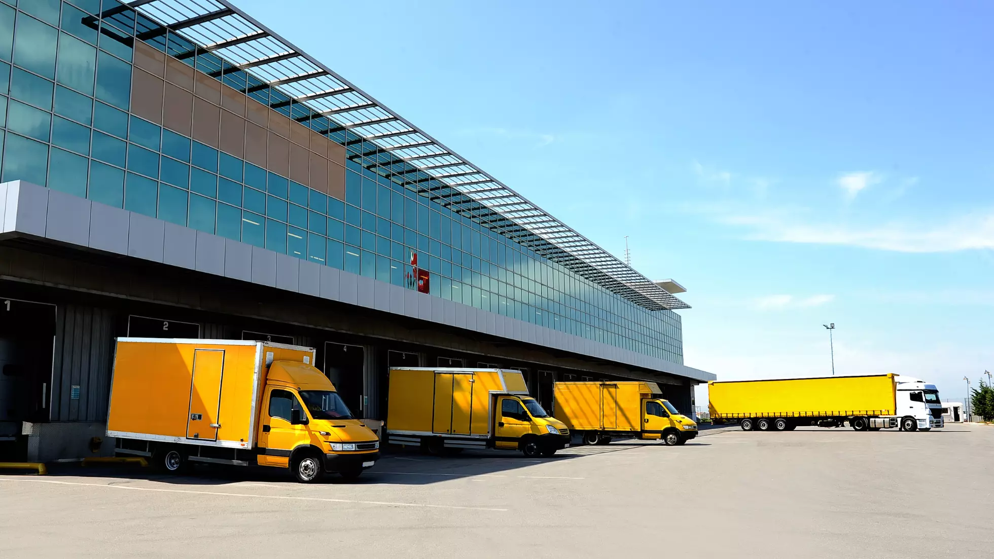 Advantages of Establishing a Storage And Warehousing Company in Dubai - Smart Zones UAE